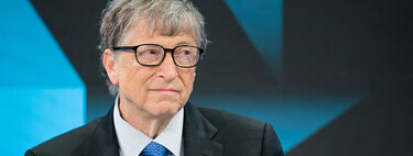 Bill Gates: "Creo que deberíamos poner impuestos a la IA, si contratas a alguien ahora mismo pagas impuestos sobre su nómina"