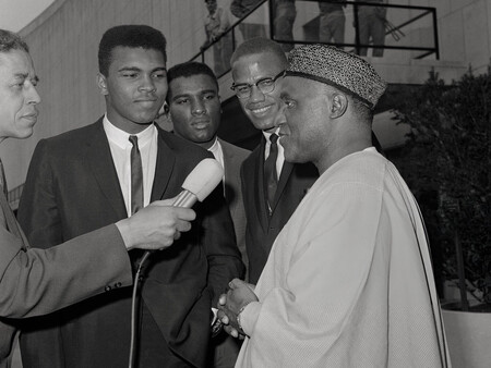 Muhammad Ali Rahaman Ali Malcolm X And Simeon Adebo In Front Of The United Nations 1964