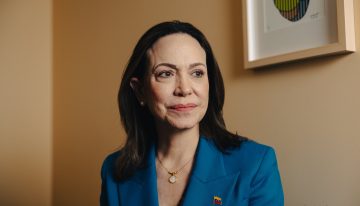 María Corina Machado intenta entrar tres veces en Venezuela mientras Delcy Rodríguez está en la ONU