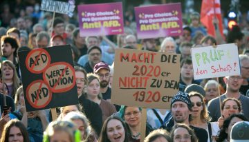 Miles de personas salen a la calle en Alemania para plantar cara a la extrema derecha