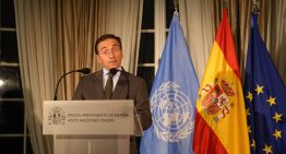 Albares asegura que Marruecos le ha garantizado que impedirá un salto a Ceuta el 23
