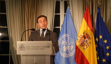 Albares asegura que Marruecos le ha garantizado que impedirá un salto a Ceuta el 23