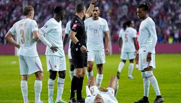 Mbappé marca con Francia y se lesiona en su rodilla izquierda
