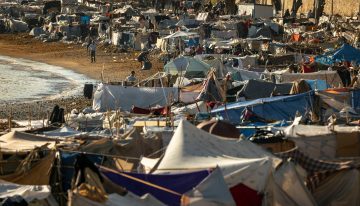 Crisis en Ceuta y actualidad política, en directo | Puente, tras el freno judicial al campamento en el puerto de Ceuta: “Se iba a trasladar a 1.800 migrantes hoy”