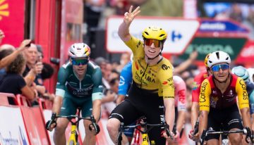 A Matthew Brennan no hay quien le pille en la Vuelta a España