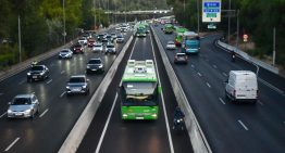 El odio de los conductores al carril bus-VAO “vacío” frena su expansión: “No hay que mirar cuántos vehículos pasan sino a cuánta gente llevan”