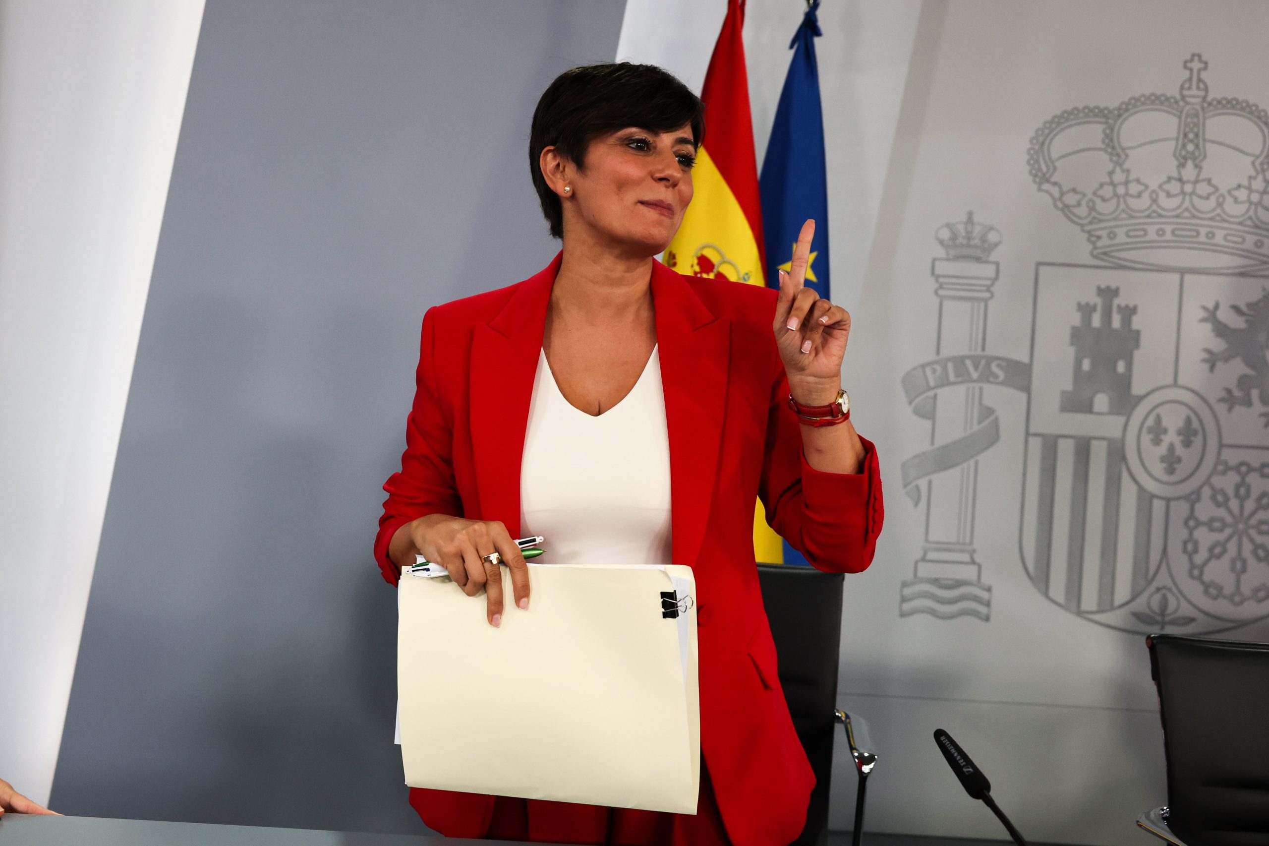 La ministra de Vivienda, Isabel Rodríguez, el martes en la rueda de prensa tras el Consejo de Ministros. 