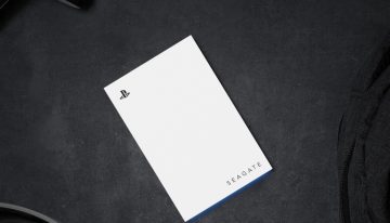 El disco duro Seagate con 2 TB cae de precio en su edición para PlayStation 5: tiene licencia oficial y es portátil