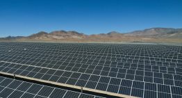 La factura de la luz del usuario medio supera los 104 euros pese al récord de generación solar en España