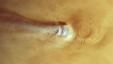 Esta gigantesca nube de Marte aparece cada mañana, mide más de 1.000 km y desaparece siempre antes de la tarde