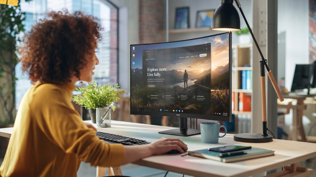 Ya son oficiales: Philips presenta sus nuevos monitores curvos para trabajar y jugar con tasa de refresco de hasta 144 Hz 