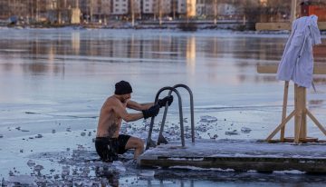Siete días metiéndose en agua a 14 °C: lo que de verdad dice (y lo que no) el último estudio del “cold plunge”