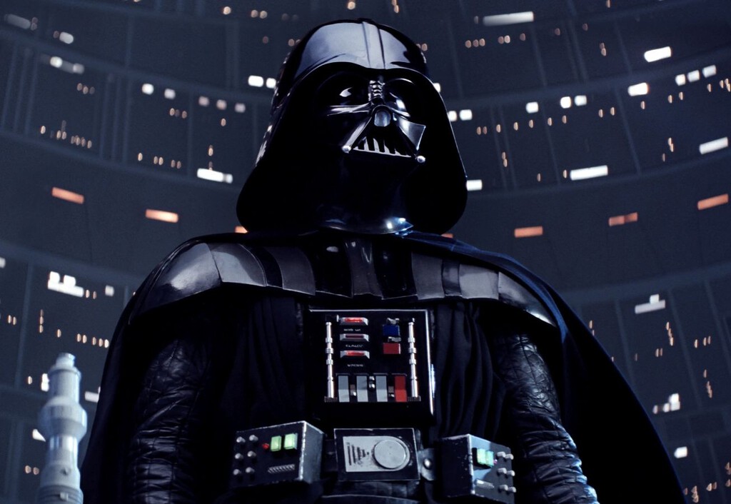 Desde hace medio siglo conocemos a fondo a Darth Vader, pero hay una duda que permanece: qué significa realmente "Darth Vader" 