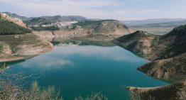 A principios de los 2000, alguien echó un siluro al mayor pantano de Andalucía. Acto seguido, la pesca se desplomó un 76% y sigue sin recuperarse