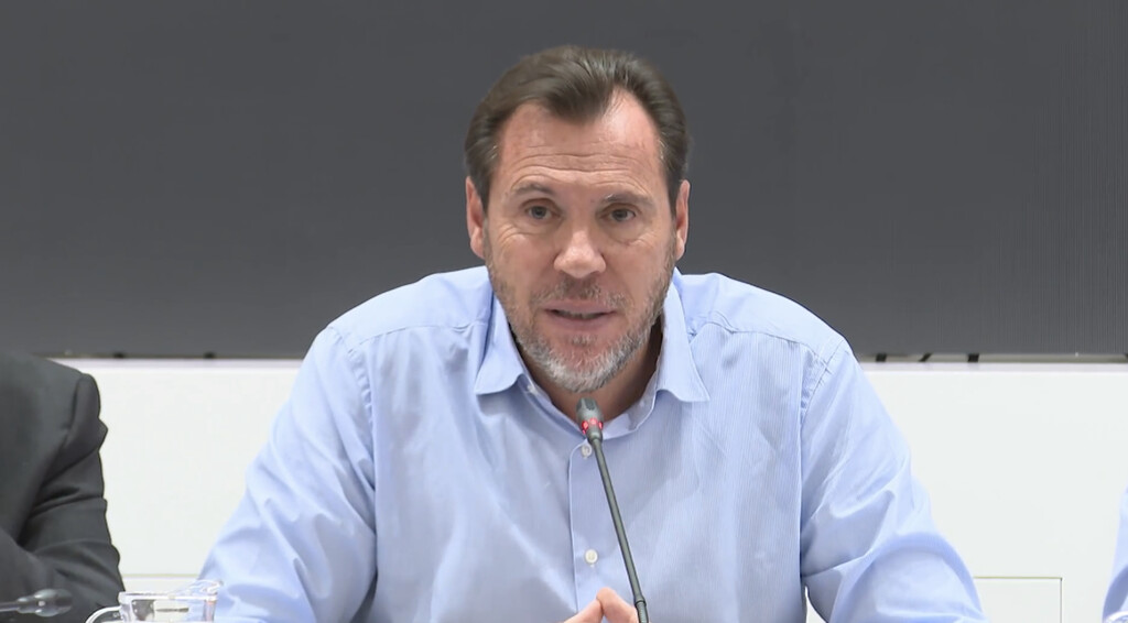 Óscar Puente, ministro de Transportes: "El sistema LZB se ha caído 170 veces este año, está dentro de la normalidad europea" 