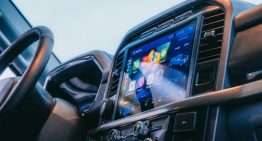 Los coches modernos saben dónde conduces, cómo frenas y cómo aceleras: el problema es quién más lo sabe