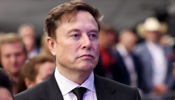 Elon Musk podría vivir donde quisiera, pero eligió una caravana junto a un enorme complejo de centros de datos en expansión