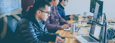 Pensábamos que la IA iba a destruir empleo en España. Los datos cuentan otra historia: está haciendo crecer el empleo