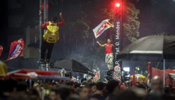 El real brasileño registra su peor sesión en más de tres décadas tras la inesperada victoria de Lula