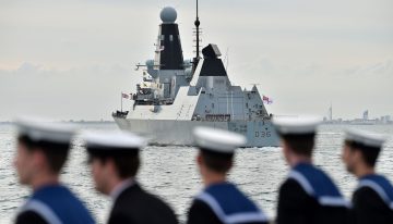 El Reino Unido acusa a un militar de la Royal Navy de espiar para un país extranjero