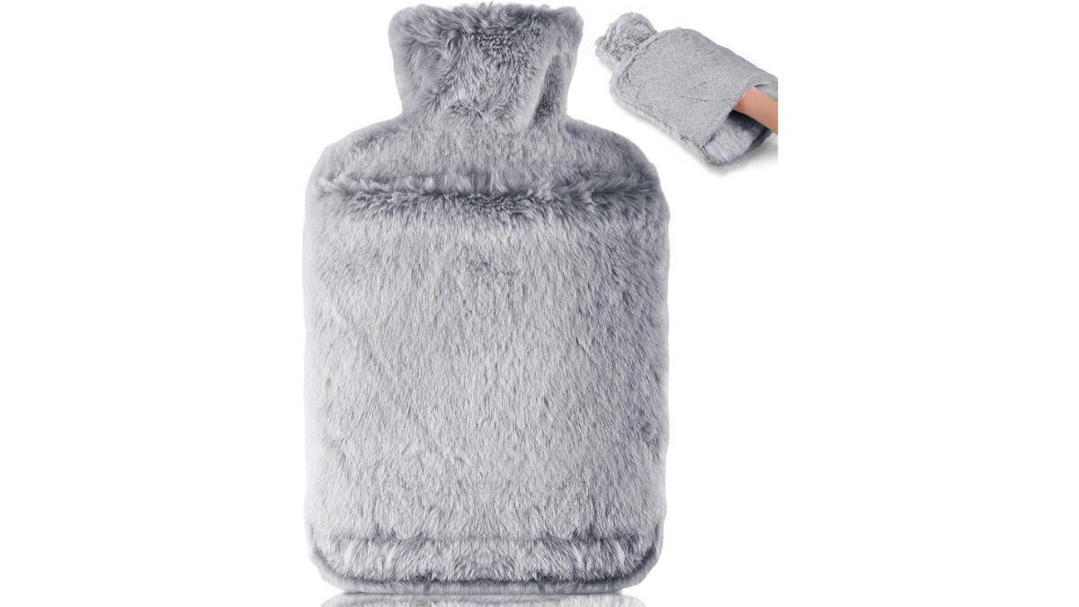 Esta bolsa de agua incorpora una funda ultrasuave de felpa.