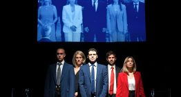 Mazón se sienta en el banquillo, pero en una obra de teatro documental y satírica sobre la gestión de la dana