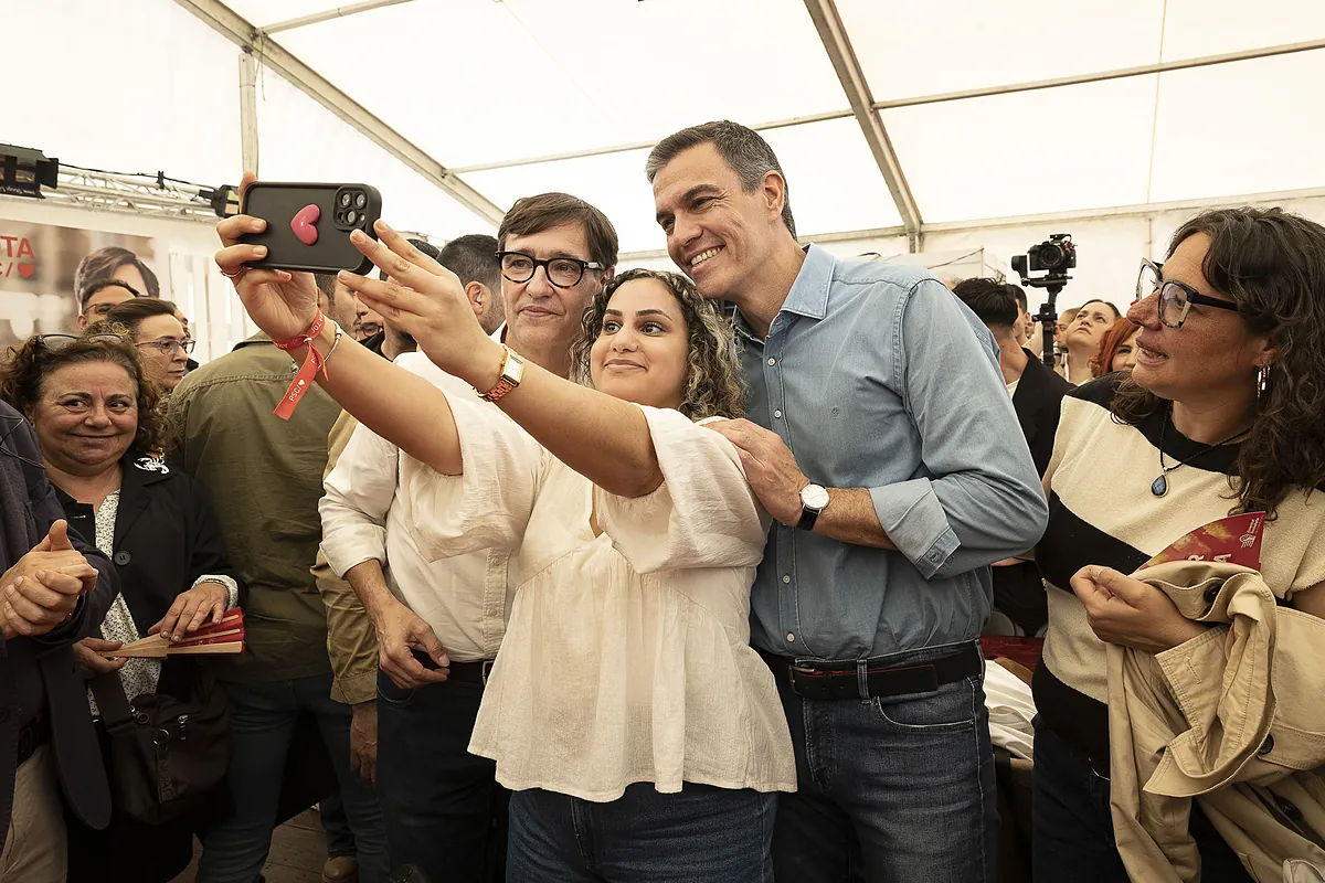 Sánchez arrastra al votante del PSOE a apoyar el control previo de los medios