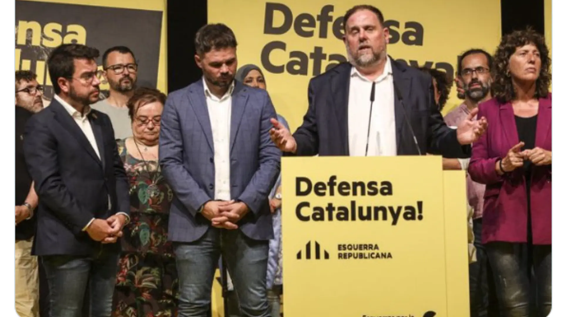 Luis Figo se mofa de Gabriel Rufián tras las elecciones catalanas: "Se te ve cabizbajo, será que estás cansado de tanto trabajo"