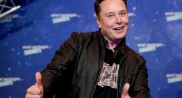 Elon Musk compró Twitter por 41.800 millones, despidió al 80% de la plantilla y 2 años después sigue presumiendo. Es justo lo que Apple nunca haría