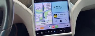 Si Elon Musk se entera, a saber qué pasará: un conductor ha instalado CarPlay en su Tesla y va de maravilla