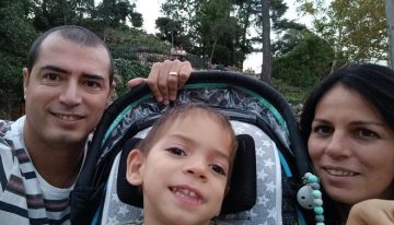 Déficit en la atención temprana: Gasto 200 euros al mes en terapias para mi hijo con parálisis cerebral porque Sanidad solo paga 5 horas al mes»