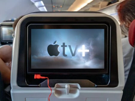 Apple TV Plus en un avión