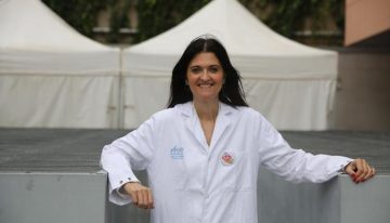 Elena Élez, la oncóloga de Pau Donés: «Nos preocupa el aumento del cáncer de colon en menores de 50 años»