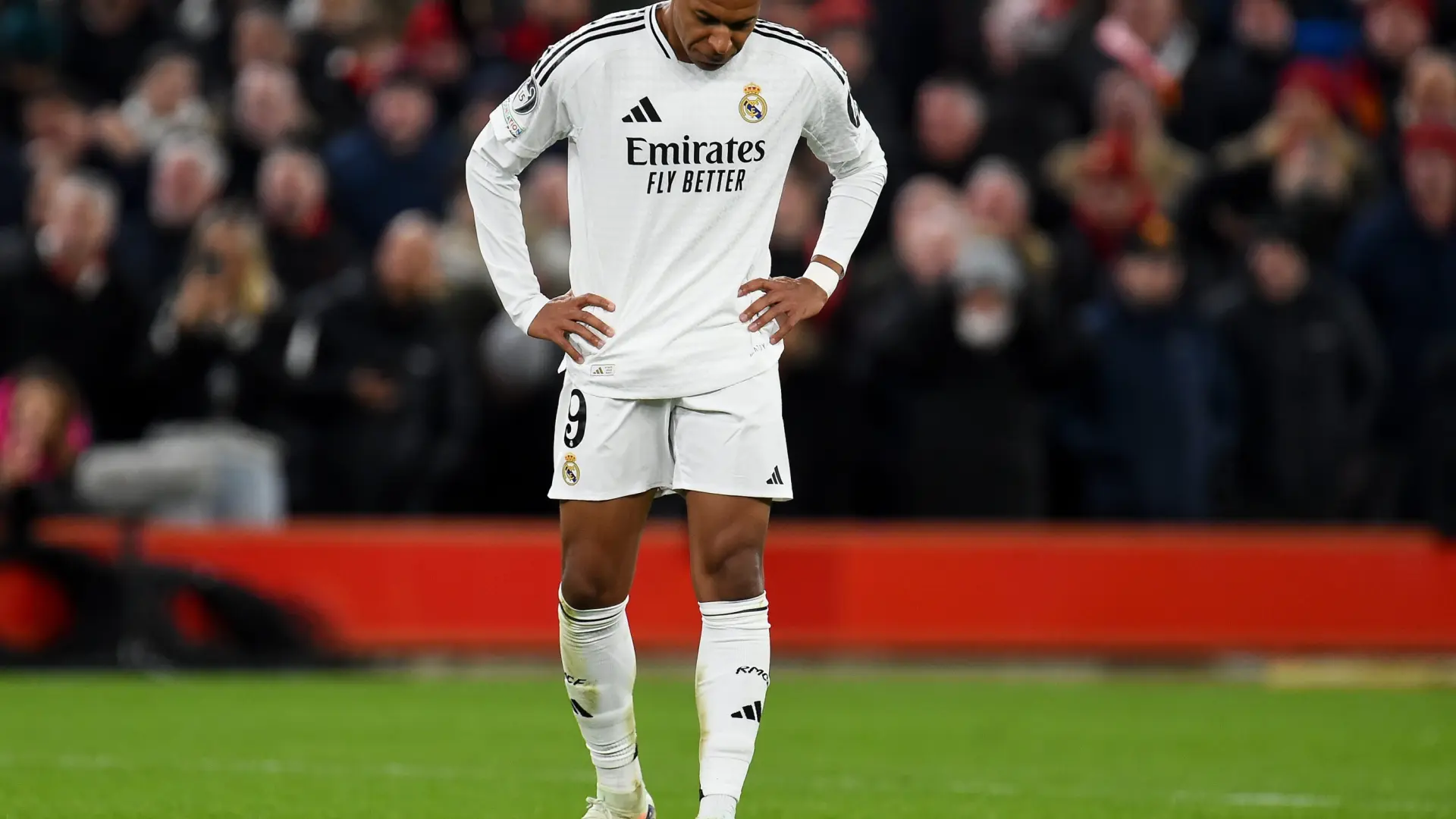 Debacle del Real Madrid en Anfield con un partido desastroso de Kylian Mbappé