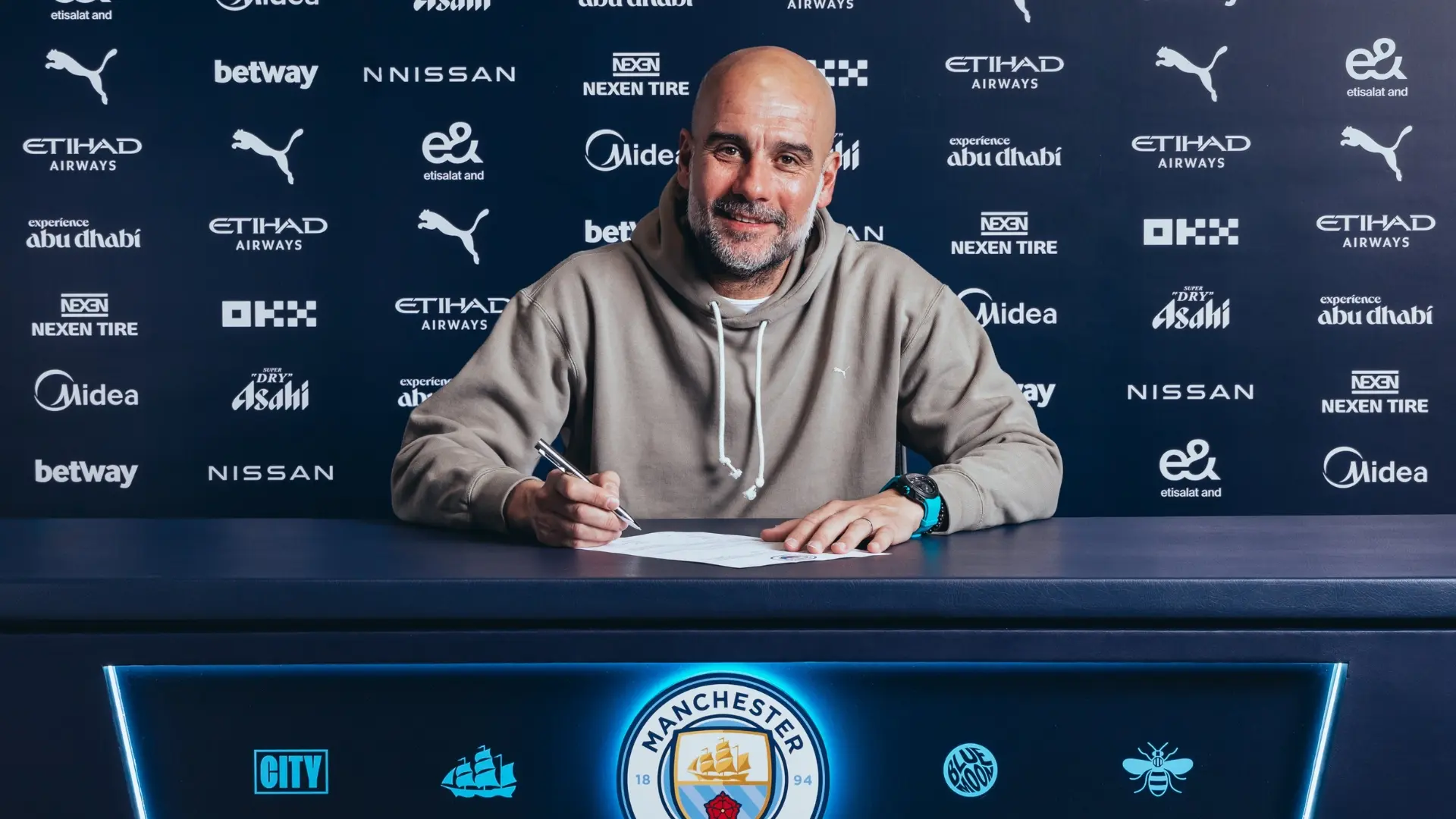 Pep Guardiola renueva con el Manchester City