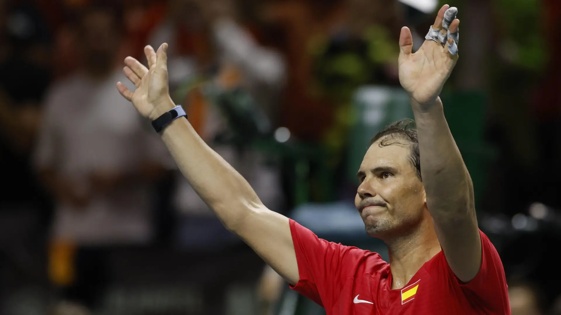 Rafa Nadal se retira del tenis y recibe un gran homenaje en Málaga: "El cuerpo no quiere jugar más"