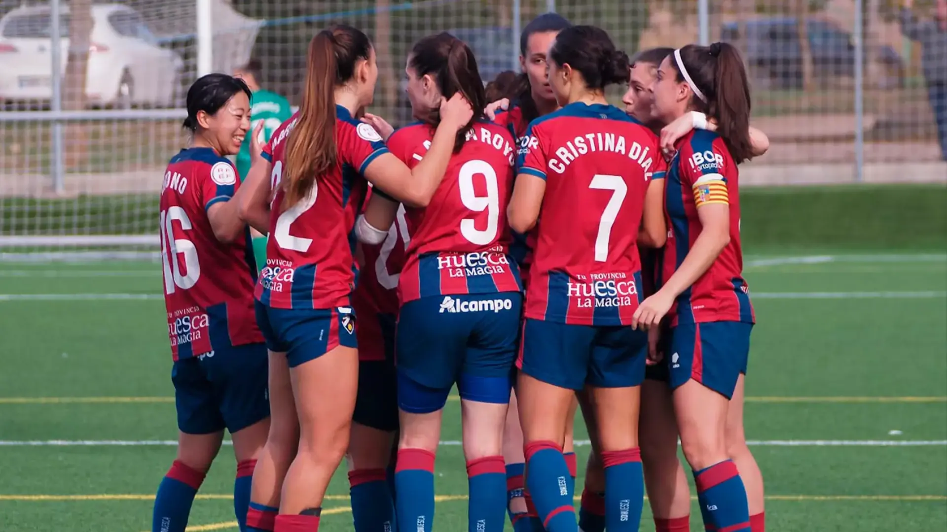 Las jugadoras del Huesca piden ayuda: "Alzamos la voz en defensa de nuestras condiciones laborales"