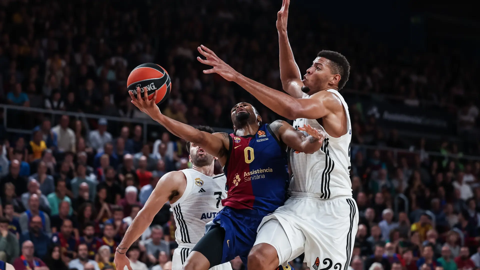 El Real Madrid conquista el Palau tras tumbar al Barça en la segunda prórroga