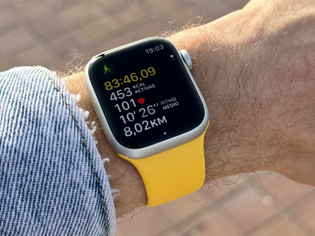 Este es el tiempo que hay que tardar en caminar un kilómetro si quieres mejorar tu forma física. Olvídate del cronómetro: tu Apple Watch lo hace por ti 