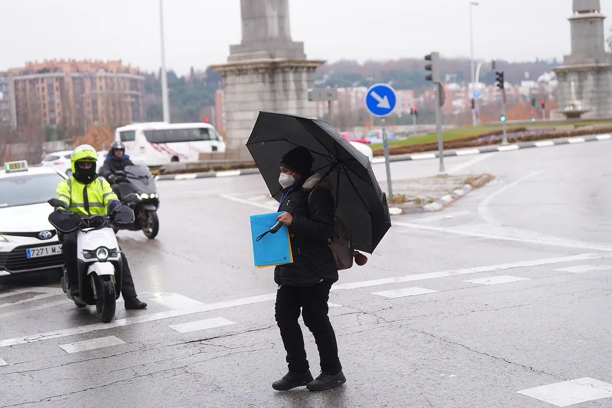 Un frente trae fuertes lluvias en amplias zonas del país e intervalos nubosos