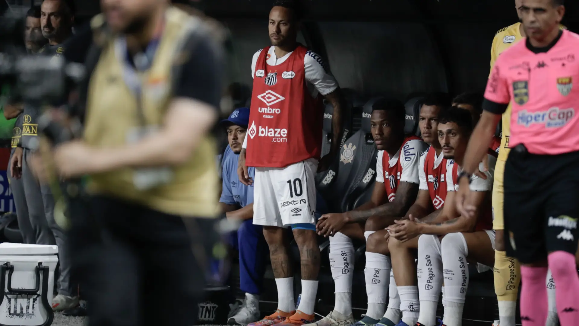 Polémica con Neymar y su 'clásica lesión de Carnaval': tormenta en Brasil por la eliminación del Santos