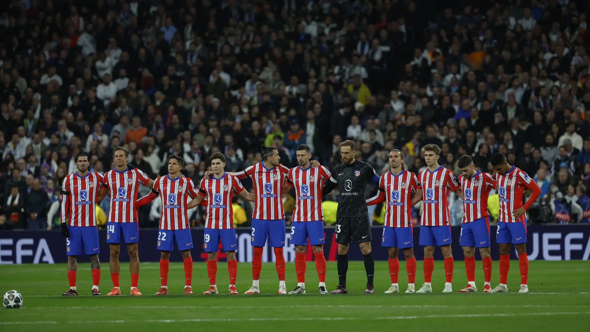 El hermano de Javier Dorado responde con una cita bíblica a los pitos de los ultras del Atleti en el minuto de silencio