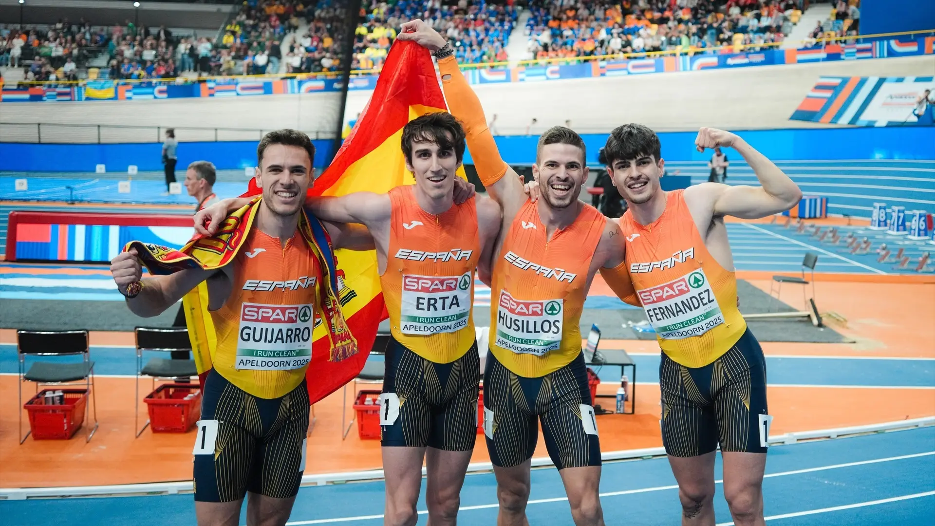 España suma su cuarta medalla con una plata por 'foto finish' en 4×400 metros