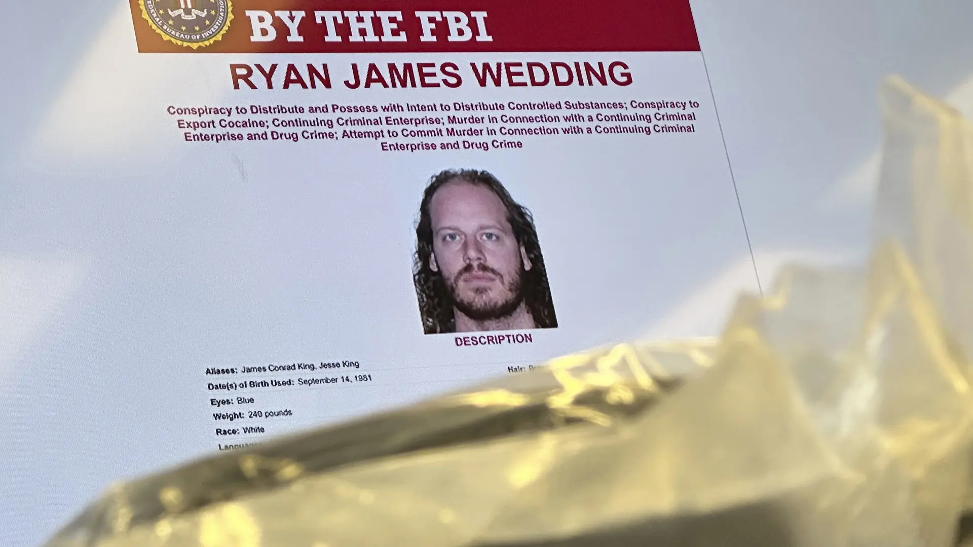 El exolímpico Ryan Wedding, entre los 10 fugitivos más buscados por el FBI: acusado de tráfico de drogas y ordenar asesinatos