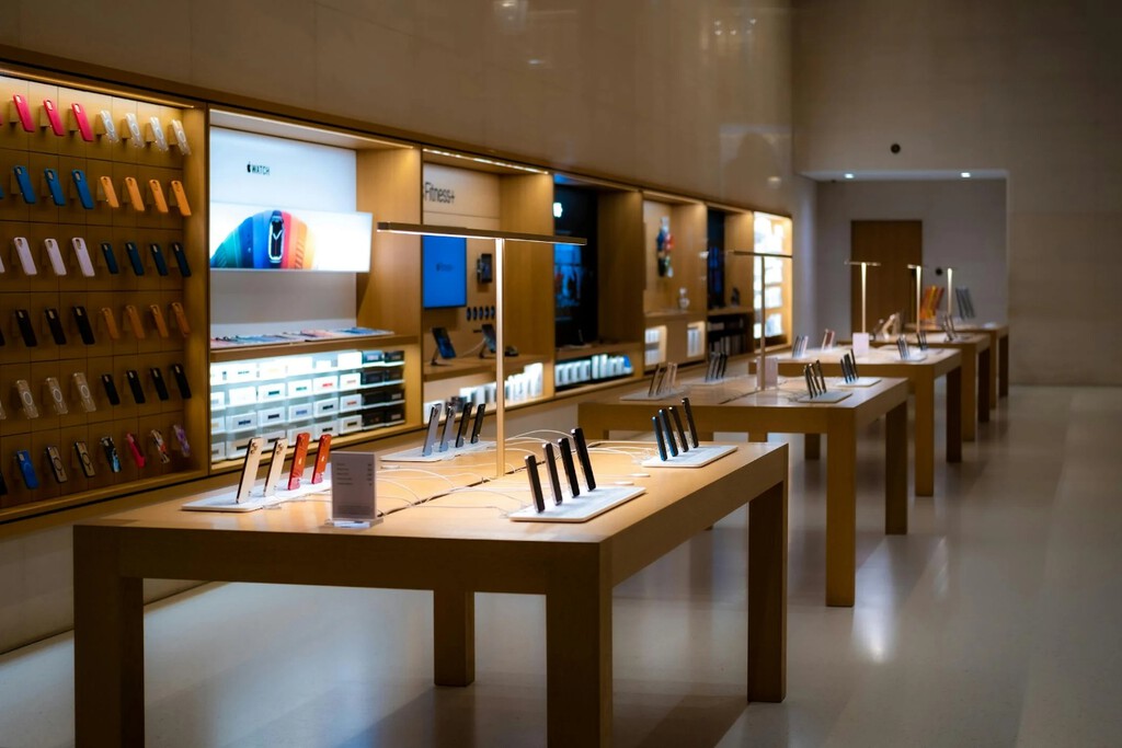 Ir a por un iPhone y que no queden. Los expertos analizan el escenario y hay una palabra repetida: incertidumbre
