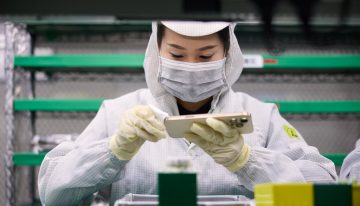 En las fábricas de Apple hay una temperatura exacta para que miles de productos no se vayan al traste. El culpable es el pegamento