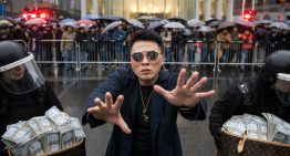 Miles de personas en China se organizaban para revender iPhones con beneficios astronómicos. Las llamaban «vacas amarillas»