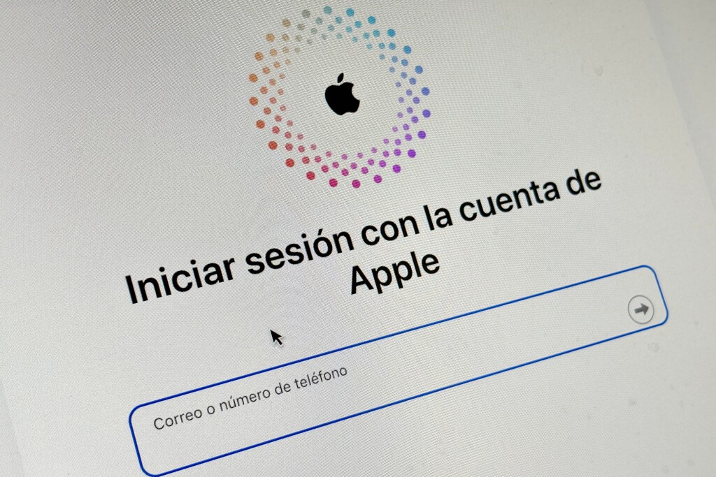 Decían tener el control de 300 millones de iPhones y amenazaron con borrarlos si Apple no pagaba 75.000 dólares en Bitcoin. Apple los desmontó 