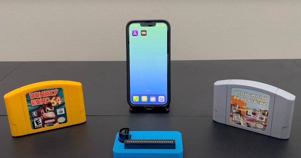 Jugar cartuchos de Nintendo 64 en el iPhone es algo que no esperaba hacer nunca: un emulador y un adaptador le ha bastado para hacerlo 