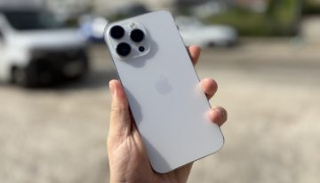 Tengo un iPhone 14 en pleno 2025 y esta es la razón por la que NO voy a saltar al iPhone 17 (aunque Apple Intelligence me tiente)